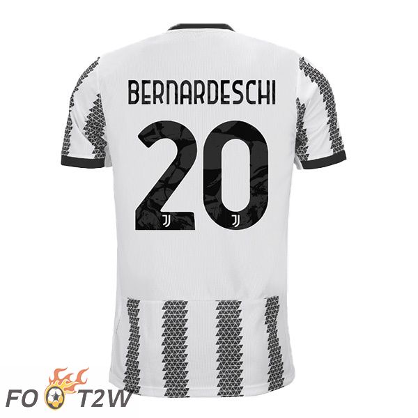 Maillot de Foot Juventus (BERNARDESCHI 20) Domicile Blanc Noir 2022/2023